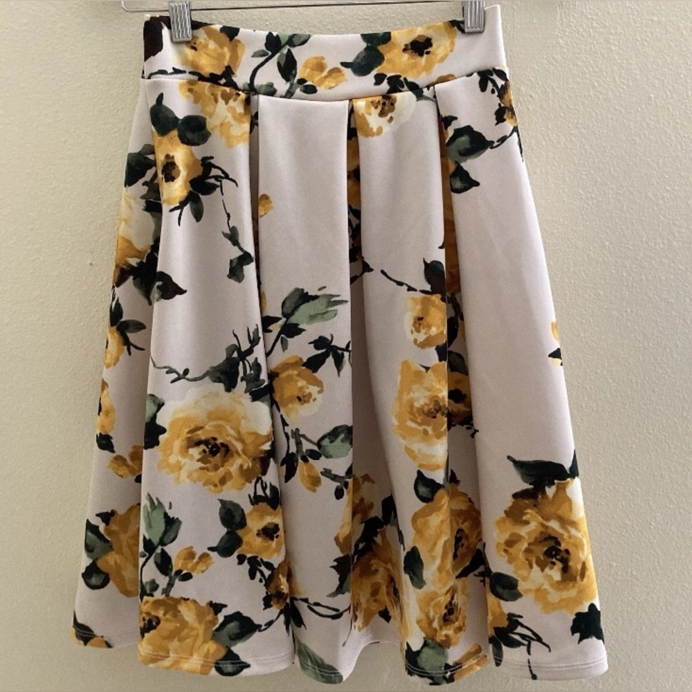 See You Monday Floral A-Line Skirt Women’s S 13” Waist Fit & Flare Midi